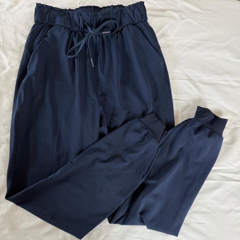 Lululemon joggers